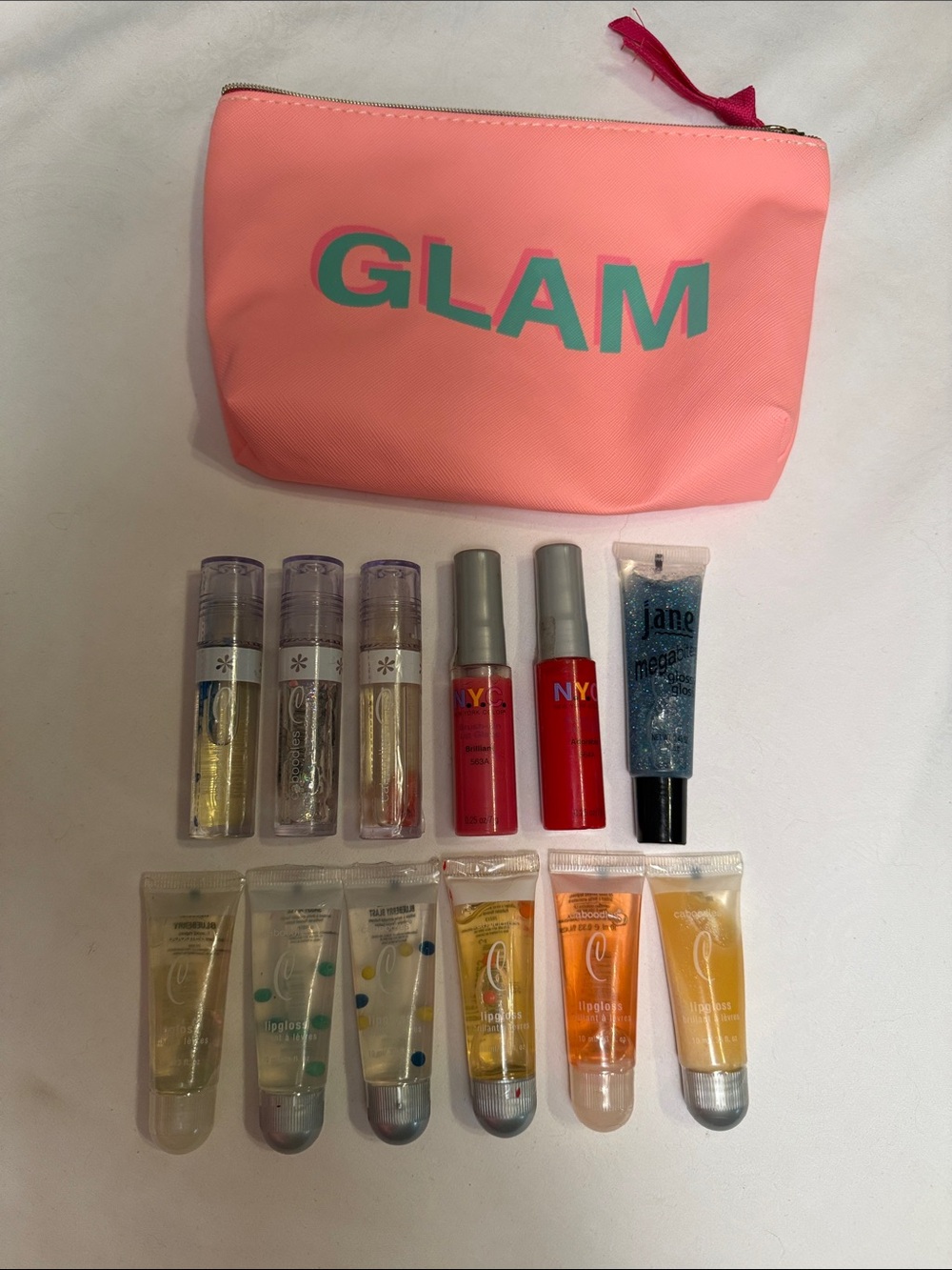Caboodles Coral Pink GLAM Cosmetic Pouch with Assorted Lip Glosses